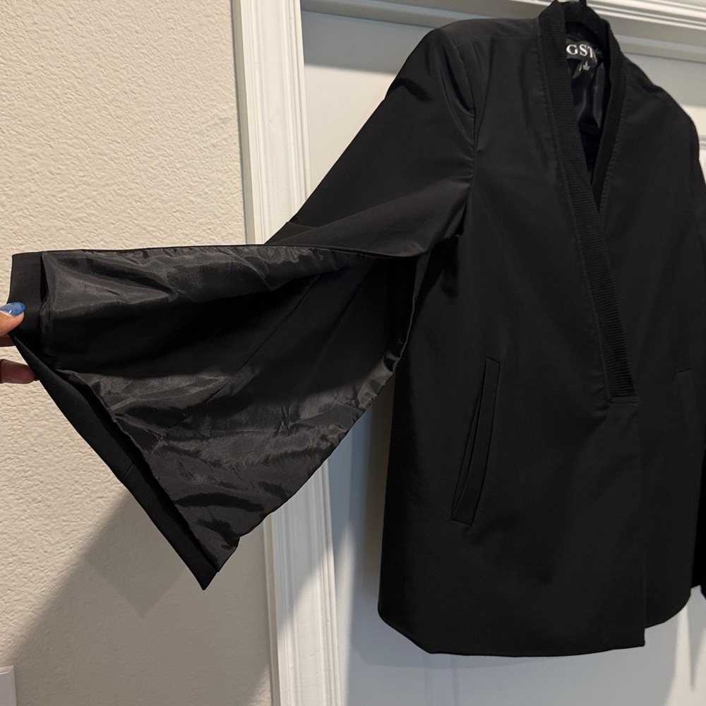 GSTQ Black Blazer Cape Size Large - Picture 6 of 16